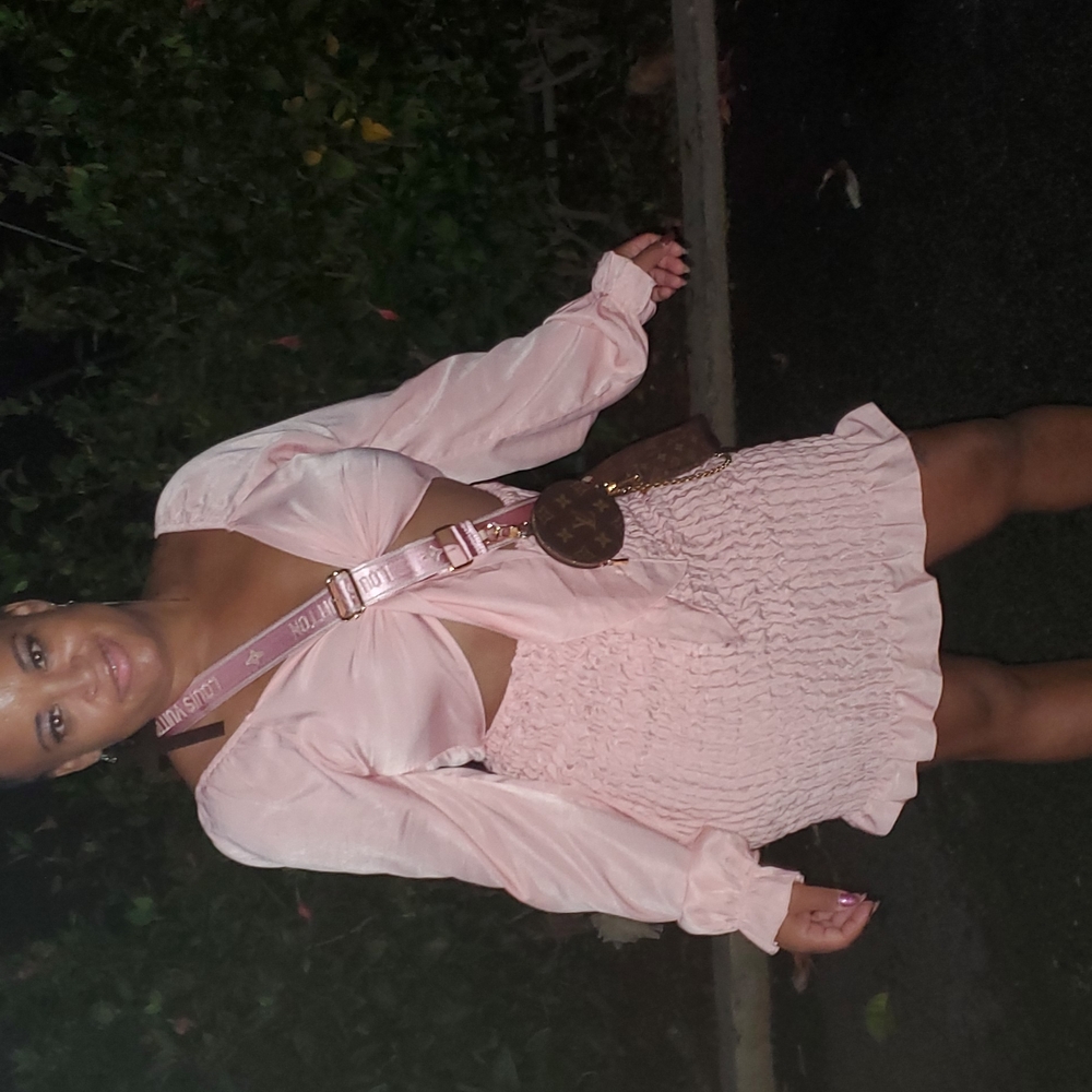 Pink Off-Shoulder Ruffle Dress - Picture 4 of 4